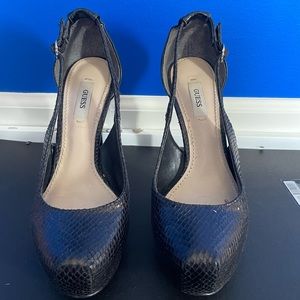 GUESS Black Snakeskin Slingback Pumps, Size 7, Heel height 4 1/2inches.